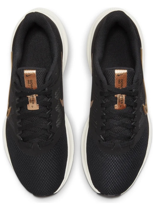 Shoes - Nike Sneakers